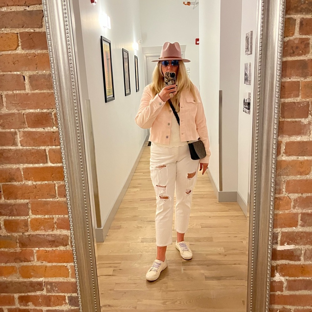 Meet your Posher, Kerin